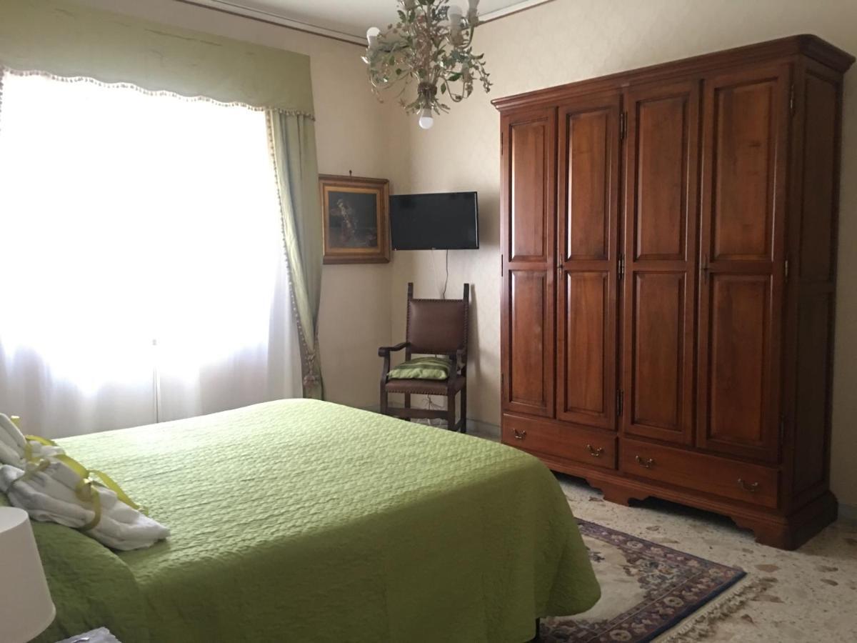 דירות סלרנו Dimora Montpellier מראה חיצוני תמונה